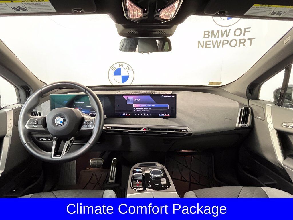 Used 2026 BMW iX xDrive60 w/ M Sport Package AWD/4WD image 8
