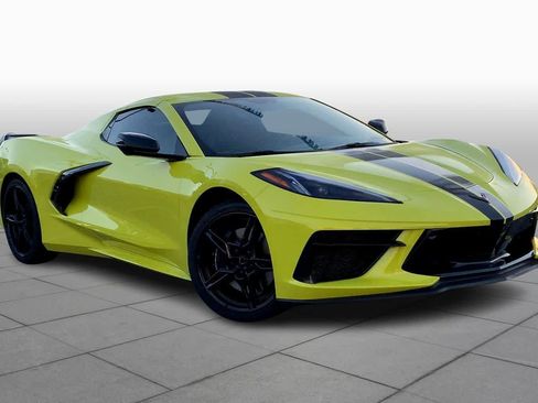 Used 2021 Chevrolet Corvette Stingray Premium Conv w/ Z51 Performance Package image 2