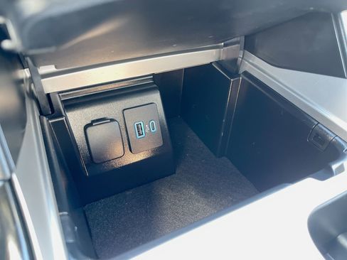 Used 2022 Ford Explorer ST w/ Equipment Group 401A image 29