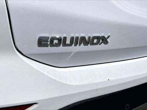 Used 2024 Chevrolet Equinox LT AWD/4WD image 24