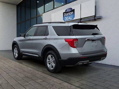 Certified 2023 Ford Explorer XLT w/ Equipment Group 202A AWD/4WD image 5
