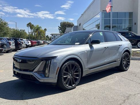 New 2026 Cadillac Lyriq V AWD/4WD image 8