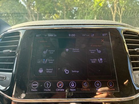 Used 2019 Jeep Grand Cherokee Limited w/ Luxury Group II AWD/4WD image 25