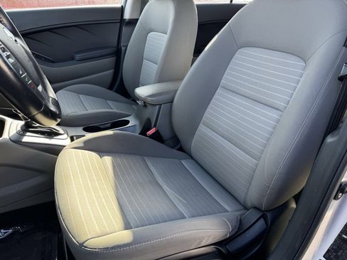 Used 2015 Kia Forte EX w/ Protection Package image 5