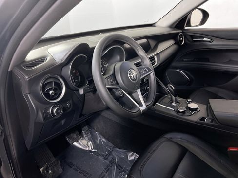 Used 2019 Alfa Romeo Stelvio Ti image 9