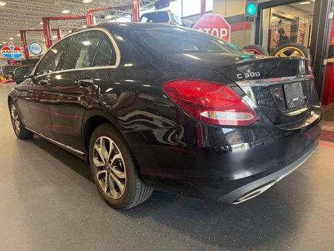 Used 2017 Mercedes-Benz C 300 4MATIC Sedan image 2