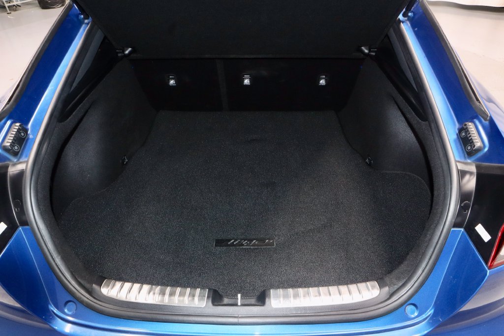 Used 2022 Kia Stinger GT-Line w/ Sun & Sound Package AWD/4WD image 14