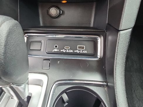 Used 2023 Subaru Ascent 8-Passenger AWD/4WD image 17