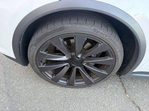Used 2021 Tesla Model X Long Range AWD/4WD image 28