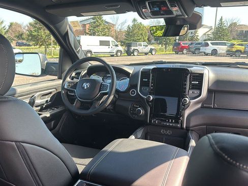 Used 2026 RAM 1500 Big Horn AWD/4WD image 10