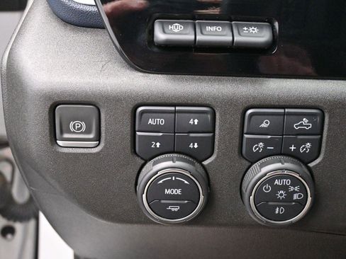 Used 2023 Chevrolet Silverado 1500 High Country w/ High Country Premium Package image 21