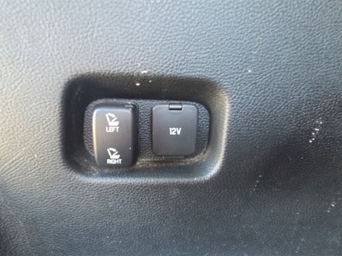 Used 2018 Ford Edge Titanium image 26