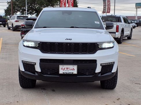 Used 2025 Jeep Grand Cherokee L Limited w/ Luxury Tech Group II AWD/4WD image 2