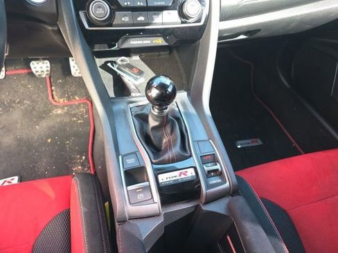 Used 2019 Honda Civic Type R image 18