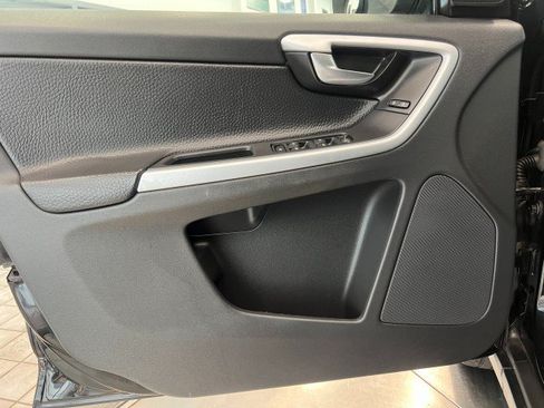 Used 2012 Volvo XC60 3.2 FWD image 12