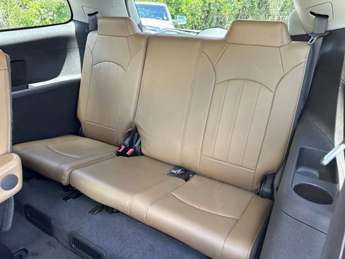 Used 2017 Buick Enclave Leather FWD image 20