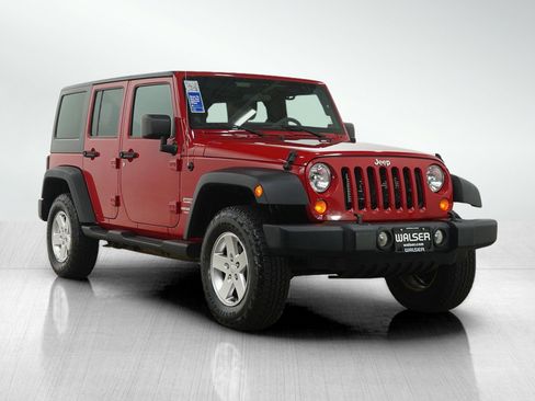 Used 2012 Jeep Wrangler Unlimited Sport image 7