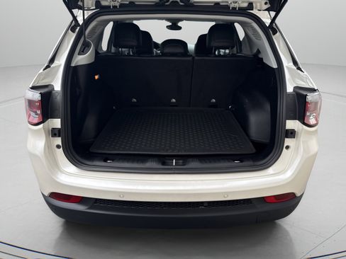 Used 2018 Jeep Compass Limited w/ Navigation Group image 7