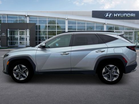 New 2026 Hyundai Tucson SEL FWD image 3