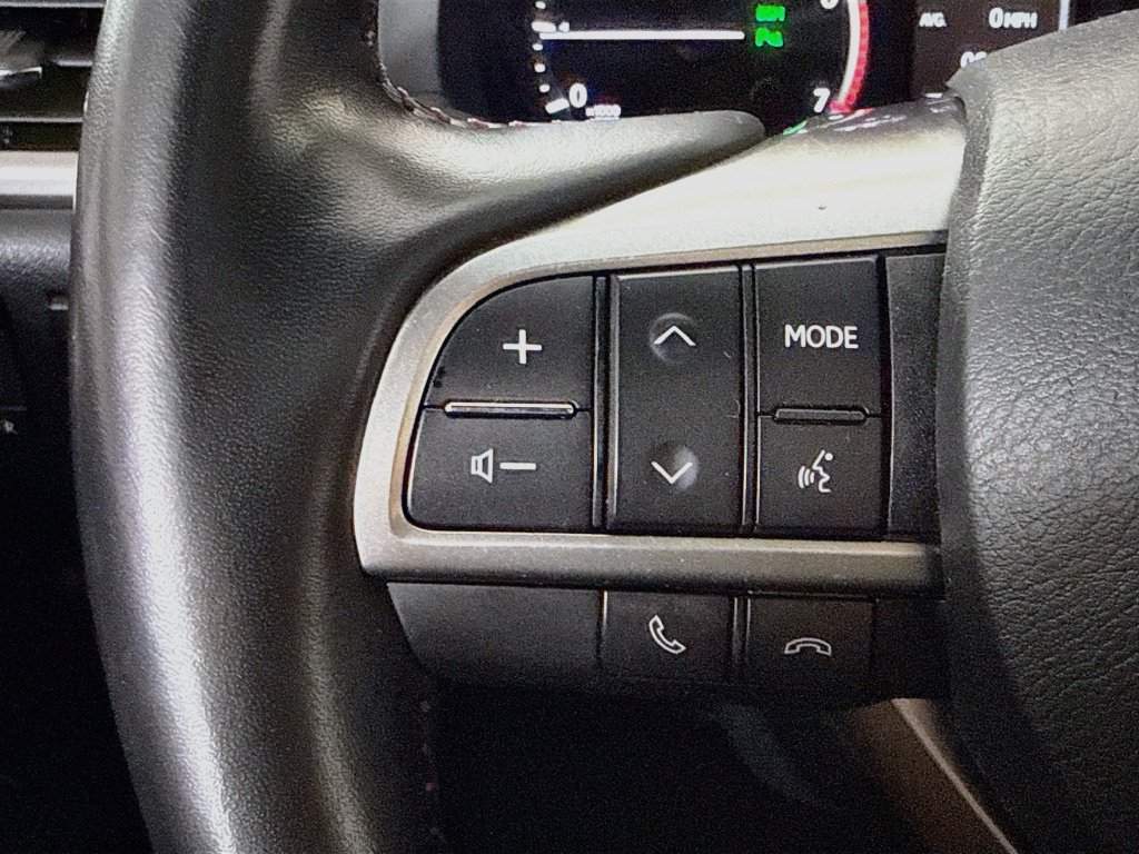 Used 2023 Lexus GX 460 Premium w/ Premium Package AWD/4WD image 11