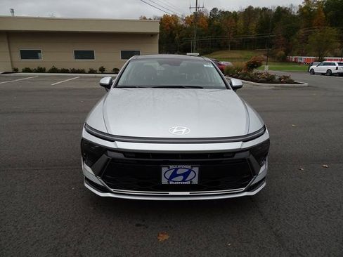 New 2026 Hyundai Sonata SEL image 2