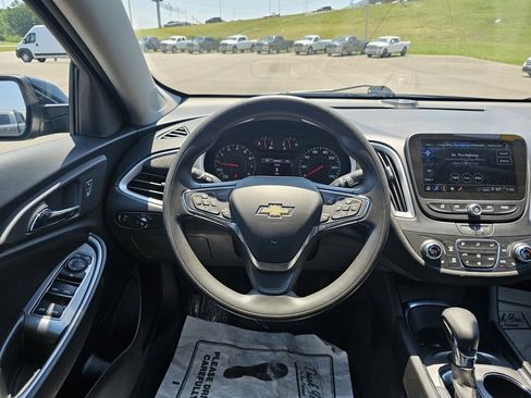 Used 2024 Chevrolet Malibu LT image 28