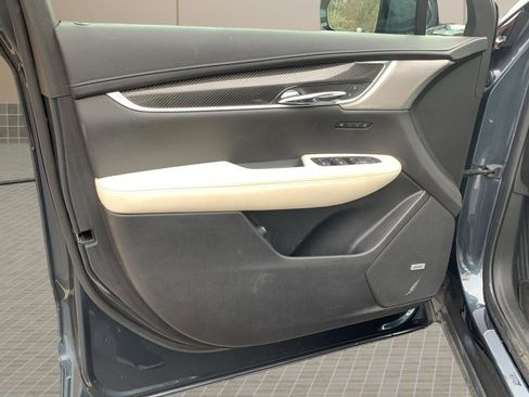 Used 2021 Cadillac XT6 Sport image 16