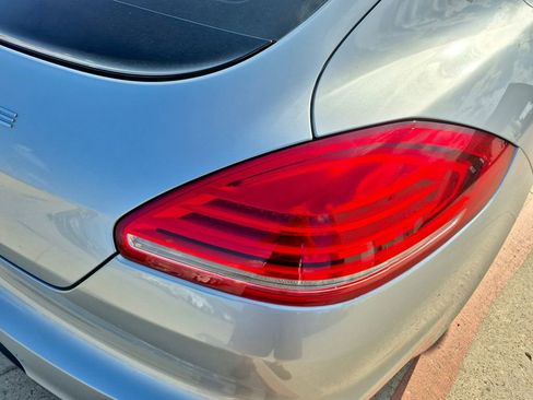 Used 2016 Porsche Panamera S image 5
