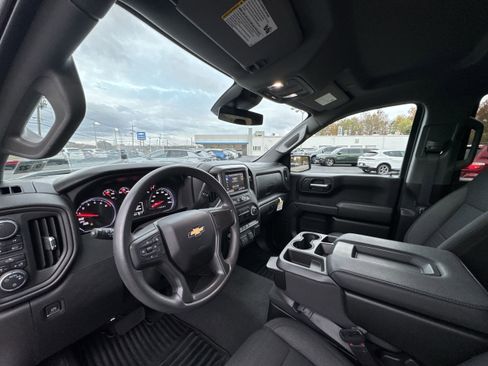 Used 2022 Chevrolet Silverado 1500 Custom image 10