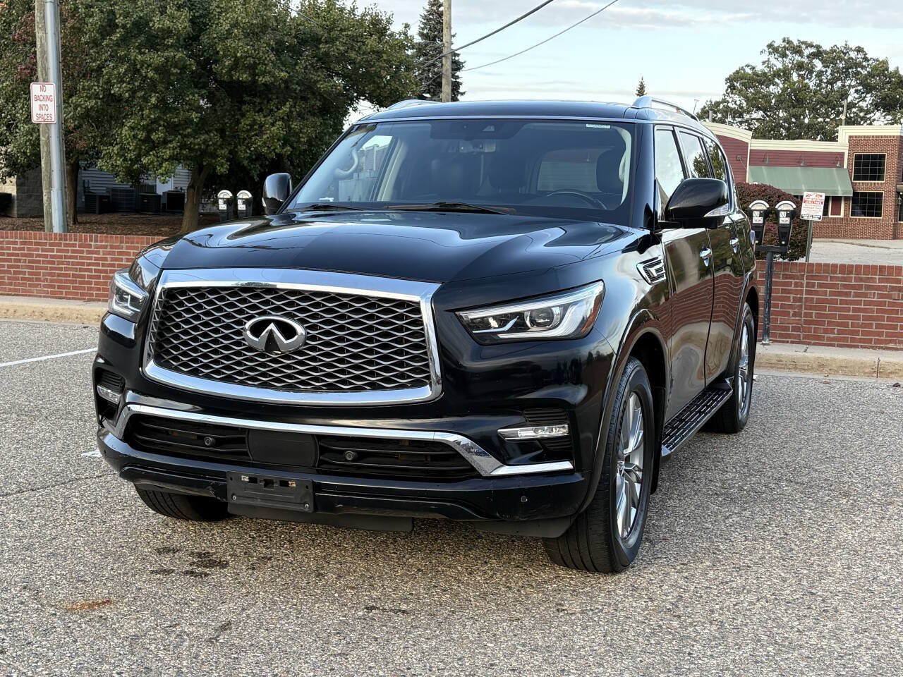Used 2020 INFINITI QX80 Luxe w/ Proassist Package RWD image 1