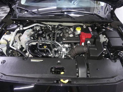 Used 2025 Nissan Sentra SV FWD image 11