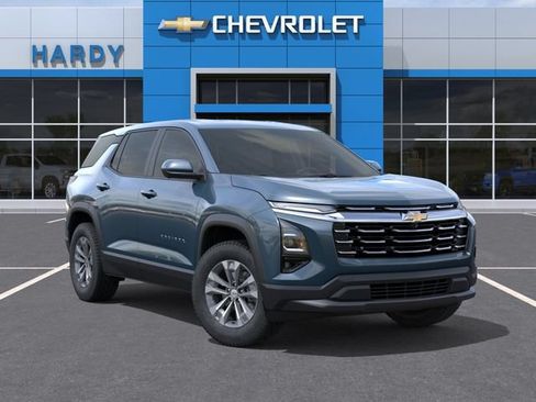 New 2026 Chevrolet Equinox LT w/ Safety and Technology Package FWD image 7