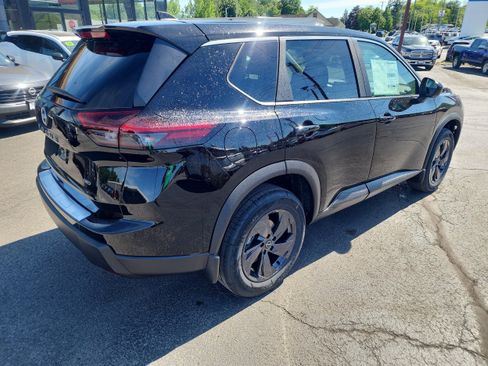 New 2026 Nissan Rogue SV w/ Cold Weather Package AWD/4WD image 8
