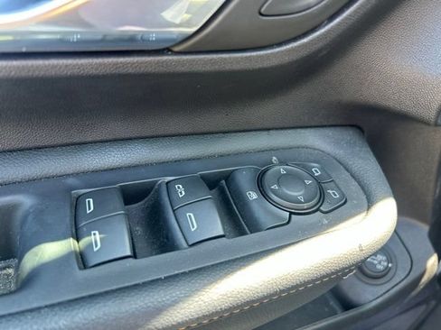 Used 2024 GMC Terrain AT4 w/ Tech Package AWD/4WD image 15