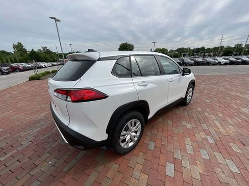 Used 2023 Toyota Corolla Cross L FWD image 12