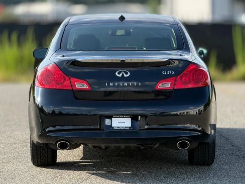 Used 2012 INFINITI G37 x Sedan w/ Premium Pkg AWD/4WD image 4