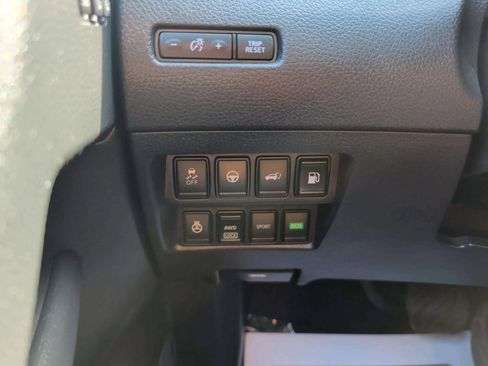 Used 2019 Nissan Rogue SL w/ Premium Package AWD/4WD image 27