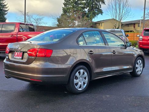 Used 2013 Volkswagen Jetta SE image 33