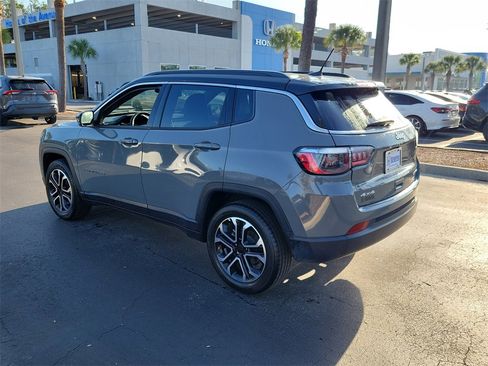 Used 2024 Jeep Compass Limited image 3