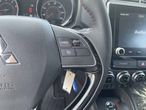Used 2025 Mitsubishi Outlander Sport AWD image 21