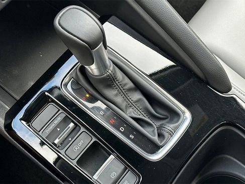 Certified 2025 Acura Integra image 21