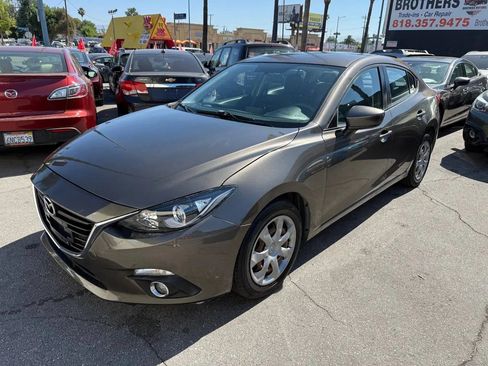 Used 2014 MAZDA MAZDA3 i Sport image 5