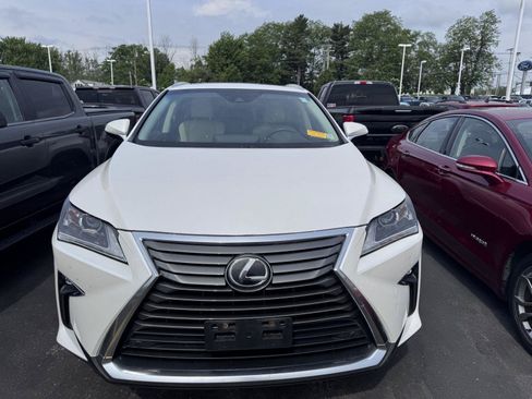 Used 2018 Lexus RX 350 AWD w/ Premium Package image 2