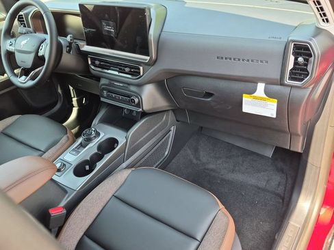 New 2026 Ford Bronco Sport Outer Banks w/ Outer Banks Tech Package+ AWD/4WD image 20