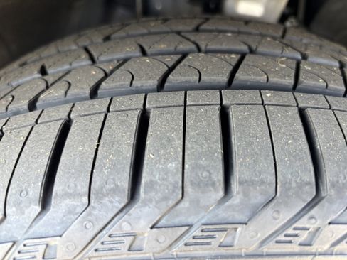 Used 2023 BMW X6 xDrive40i w/ Premium Package image 12