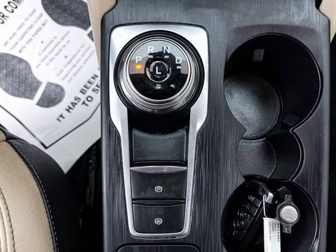 Used 2020 Ford Escape SEL image 27