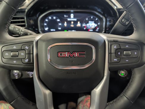 Used 2026 GMC Sierra 1500 Elevation AWD/4WD image 9