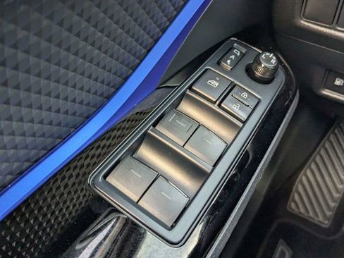 Used 2022 Toyota C-HR XLE image 22