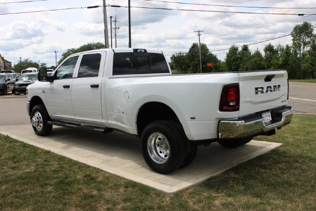 Used 2025 RAM 3500 Tradesman AWD/4WD image 34