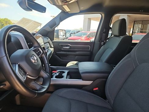 Used 2022 RAM 1500 Big Horn AWD/4WD image 17
